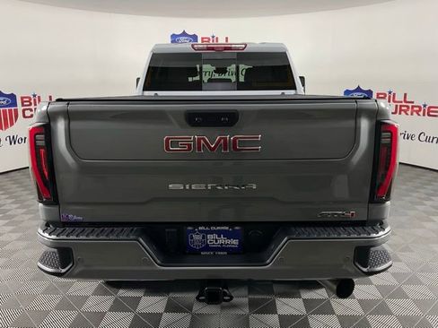 Used 2024 GMC Sierra 2500 AT4 w/ AT4 Premium Plus Package image 4