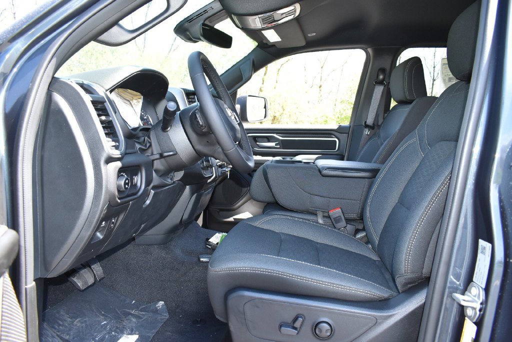 New 2026 RAM 1500 Big Horn AWD/4WD image 12
