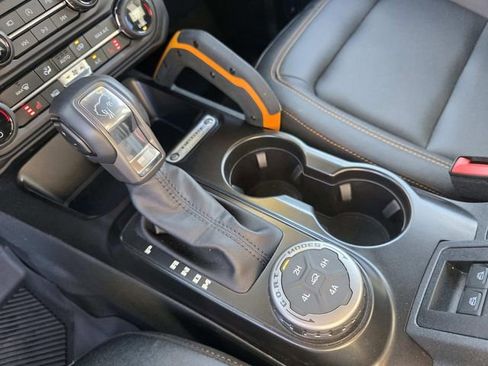 Used 2023 Ford Bronco Badlands w/ Sasquatch Package image 9