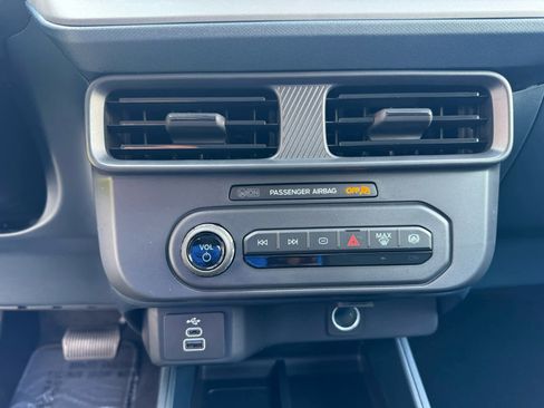 Used 2025 Ford Maverick XL w/ Equipment Group 102A AWD/4WD image 13