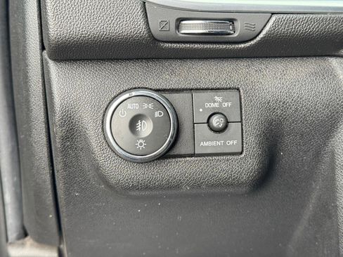 Used 2015 Chevrolet Traverse LT image 14