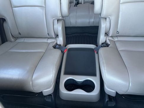 Used 2020 Honda Pilot Touring image 21