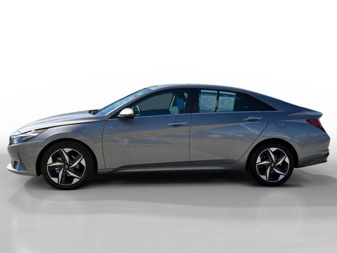 Certified 2023 Hyundai Elantra Limited FWD image 2