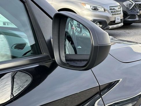 Used 2021 Chevrolet TrailBlazer LS image 26