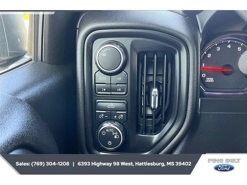 Used 2020 Chevrolet Silverado 1500 Custom Trail Boss w/ Custom Convenience Package AWD/4WD image 23