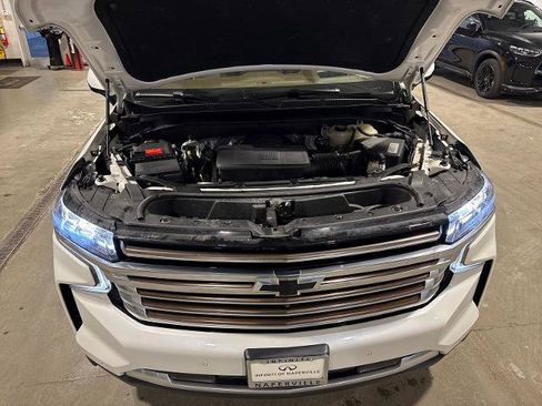 Used 2021 Chevrolet Tahoe High Country w/ Premium Package image 22