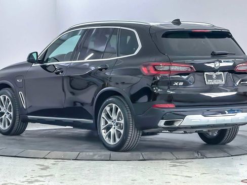 Used 2023 BMW X5 xDrive45e w/ Climate Comfort Package image 6