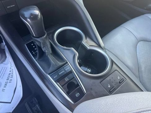 Used 2023 Toyota Camry XLE FWD image 17