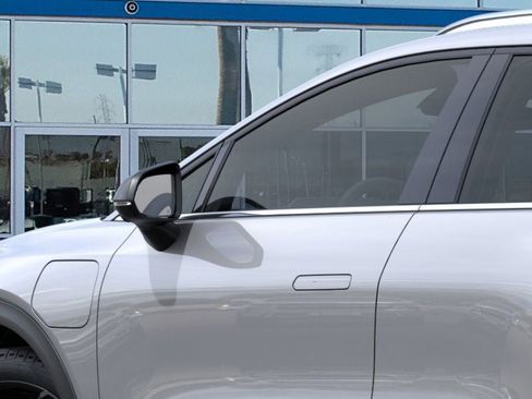 New 2026 Chevrolet Equinox EV LT w/ LPO, Blackout Package FWD image 31