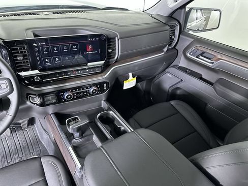 New 2026 GMC Sierra 1500 SLT w/ SLT Premium Package AWD/4WD image 37