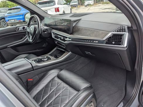 Used 2024 BMW X5 xDrive40i image 15