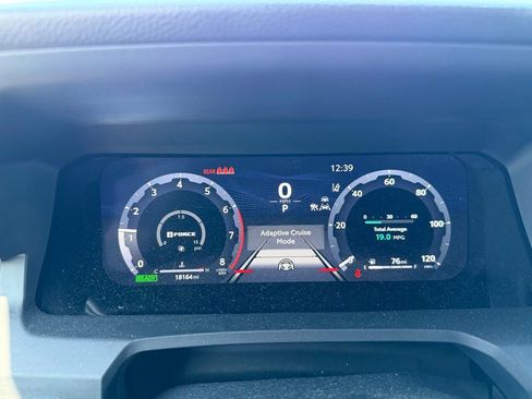 Used 2024 Toyota Tacoma Limited image 9