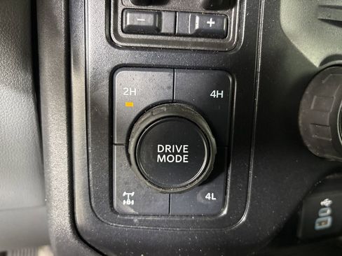 Used 2024 Ford F250 XLT w/ FX4 Off-Road Package image 18