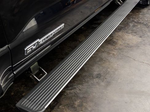 Used 2025 Ford F250 Platinum w/ FX4 Off-Road Package AWD/4WD image 14