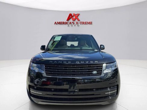 Used 2025 Land Rover Range Rover Long Wheelbase SE AWD/4WD image 9