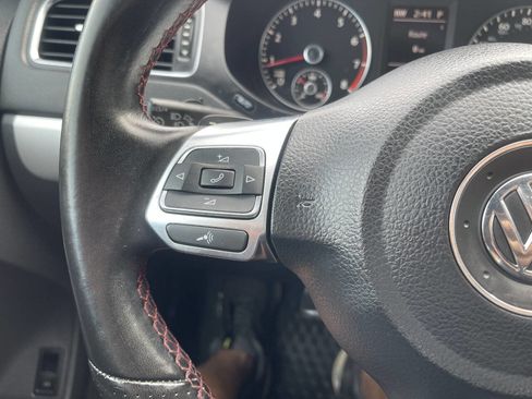 Used 2013 Volkswagen Jetta GLI Autobahn image 32