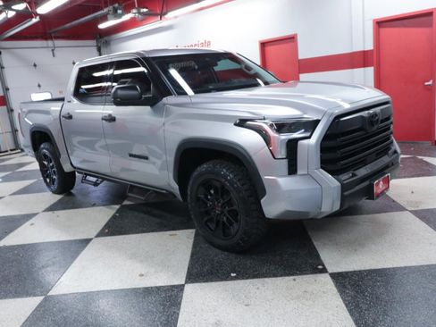 Used 2023 Toyota Tundra SR5 AWD/4WD image 3