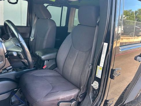 Used 2013 Jeep Wrangler Unlimited Sport w/ Connectivity Group image 8