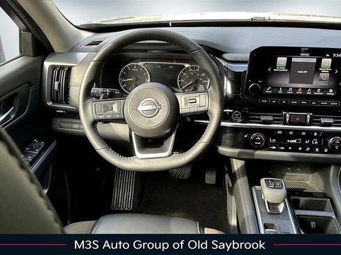 Certified 2022 Nissan Pathfinder SL image 8