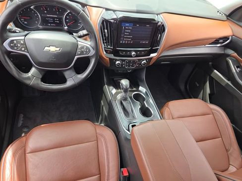 Used 2021 Chevrolet Traverse High Country FWD image 11