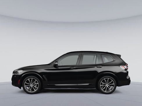 Used 2024 BMW X3 xDrive30i w/ Premium Package AWD/4WD image 2