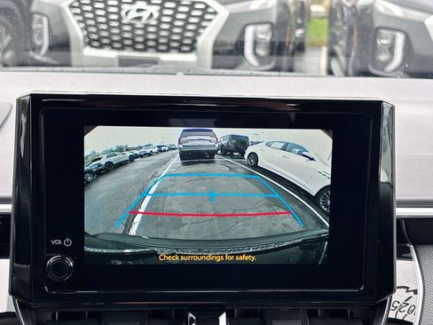 Used 2025 Toyota Corolla LE FWD image 18