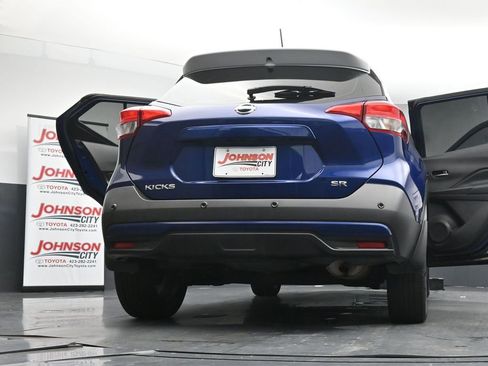 Used 2020 Nissan Kicks SR w/ SR Premium Package FWD image 43