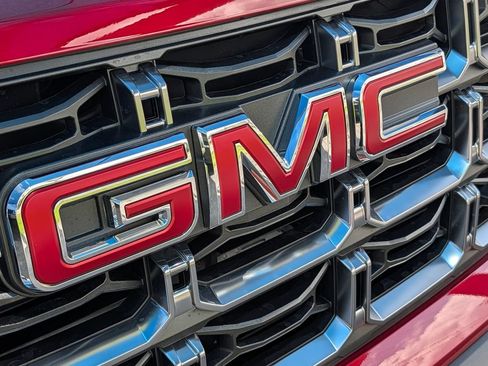 New 2026 GMC Canyon AT4 AWD/4WD image 33