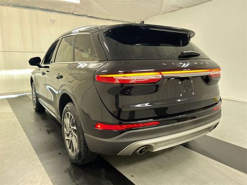 Used 2022 Lincoln Corsair AWD w/ Equipment Group 101A image 7