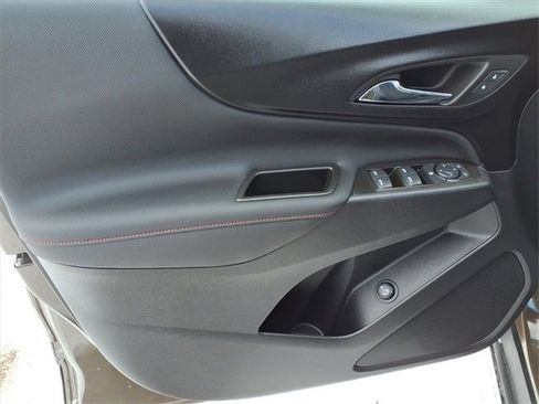 Certified 2023 Chevrolet Equinox RS image 11