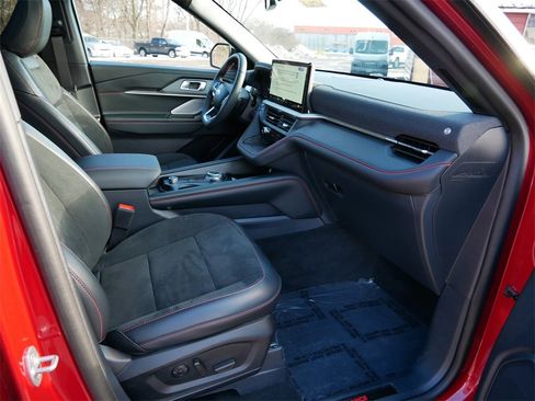 Certified 2025 Ford Explorer ST image 8