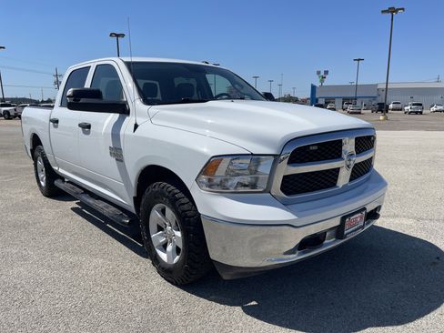 Used 2022 RAM 1500 Tradesman w/ Chrome Appearance Group AWD/4WD image 2