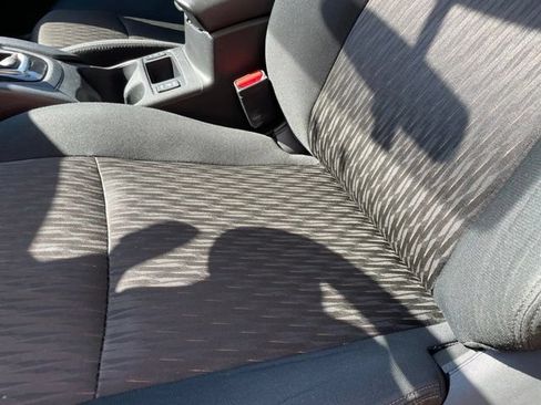 Used 2017 Nissan Rogue SV AWD/4WD image 13