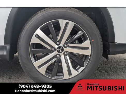 New 2026 Mitsubishi Outlander Sport SE image 10