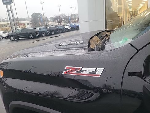 Used 2023 Chevrolet Silverado 2500 LT w/ Midnight Edition image 21