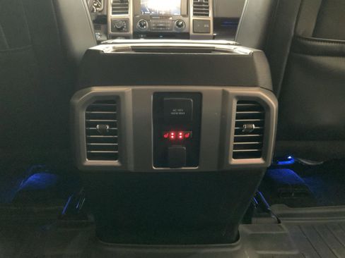 Used 2016 Ford F150 Platinum w/ Equipment Group 701A Luxury AWD/4WD image 42
