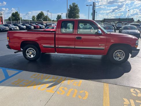 Used 2000 Chevrolet Silverado 1500 LS RWD image 7