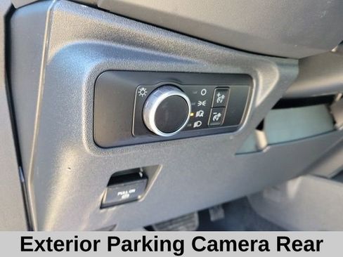 New 2025 Ford Bronco Base image 6