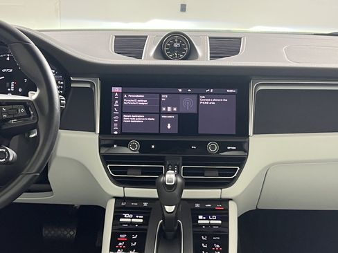 Certified 2023 Porsche Macan GTS AWD/4WD image 19