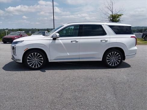 Used 2025 Hyundai Palisade Calligraphy FWD image 6