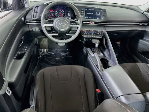 Used 2023 Hyundai Elantra SEL FWD image 20