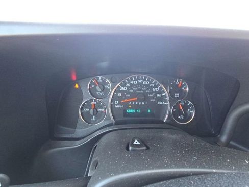 Used 2025 Chevrolet Express 3500 LT w/ LT Preferred Equipment Group RWD image 13