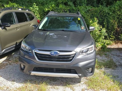 Used 2021 Subaru Outback Limited AWD/4WD image 2