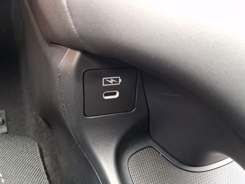 Certified 2024 Honda HR-V LX image 24