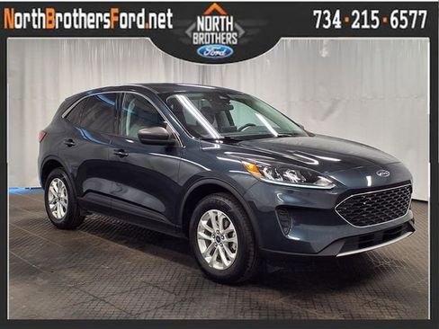 Used 2022 Ford Escape SE w/ Convenience Package AWD/4WD image 1