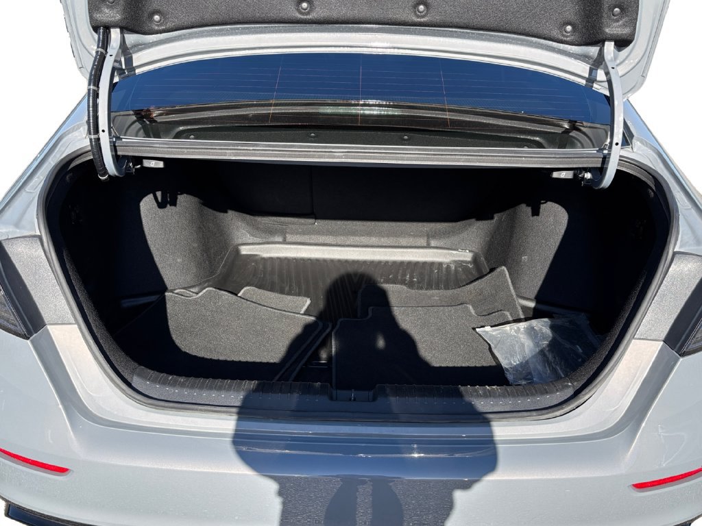 Used 2025 Honda Accord Sport image 14