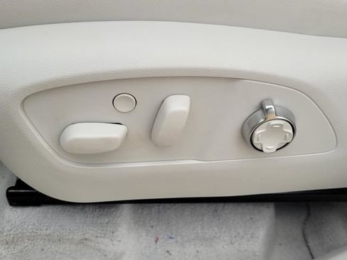 New 2026 Buick Enclave Avenir w/ Super Cruise Package FWD image 23