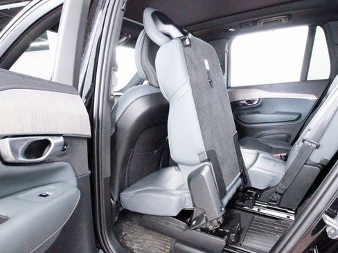 Certified 2024 Volvo XC90 T8 Ultimate w/ Protection Package Premier image 24