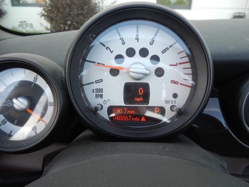 Used 2011 MINI Cooper Convertible FWD image 3