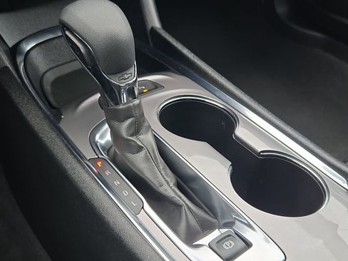 Used 2024 Chevrolet Malibu LT FWD image 25